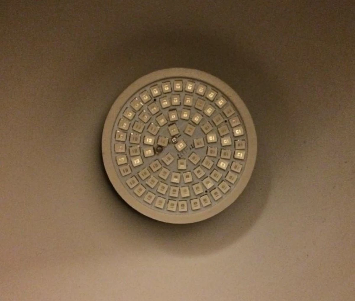 LED Groeilamp 60 Leds - Groei & Bloeilamp - Kweeklamp - Growlight - Growled 5 LED Groeilamp 60 Leds - Groei & Bloeilamp - Kweeklamp - Growlight - Growled - Afbeelding 3