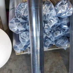 Anti-Worteldoek / Kwaliteits-Gronddoek Tegen Onkruid 100 Gr/m² 1.05x25m ZWART -Goedkope Groene Liefde Winkel 675x1200