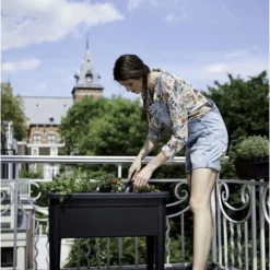 Elho Green Basics Kweektafel Xxl 75 - Plantenbak Voor Buitenkweken En Oogsten - Ø 75.5 X H 65.1 Cm - Zwart/Living Black 17 Elho Green Basics Kweektafel Xxl 75 - Plantenbak Voor Buitenkweken En Oogsten - Ø 75.5 X H 65.1 Cm - Zwart/Living Black -Goedkope Groene Liefde Winkel 803x1200