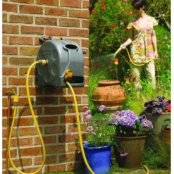 Hozelock Compact Enclosed Reel 2 In 1 - 25 Meter - Slangbox En Muurhaspel In één - Grijs -Goedkope Groene Liefde Winkel 858x1200 2